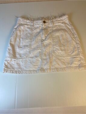Free People White Denim Utility Mini Skirt Raw Frayed Waist Size 6